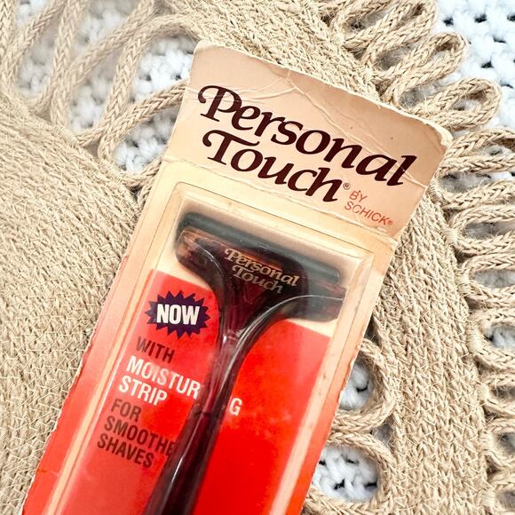 Personal Touch by Schick With Moisturizing Strip NIB Deadstock Razor Sample Pack - Picture 2 of 8